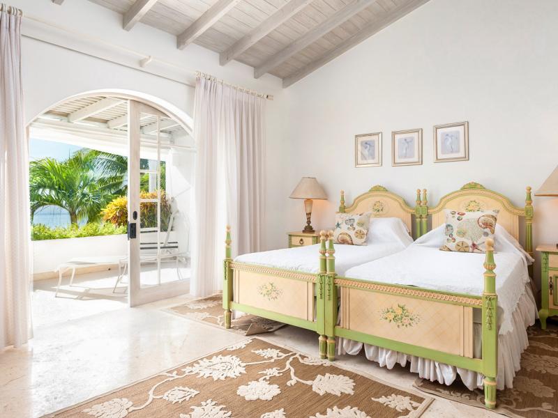 The Beach Hut -Beachfront , Beach Front , Prospect , St James , West Coast 