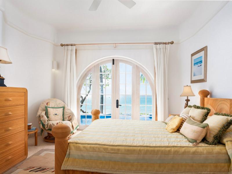 The Beach Hut -Beachfront , Beach Front , Prospect , St James , West Coast 