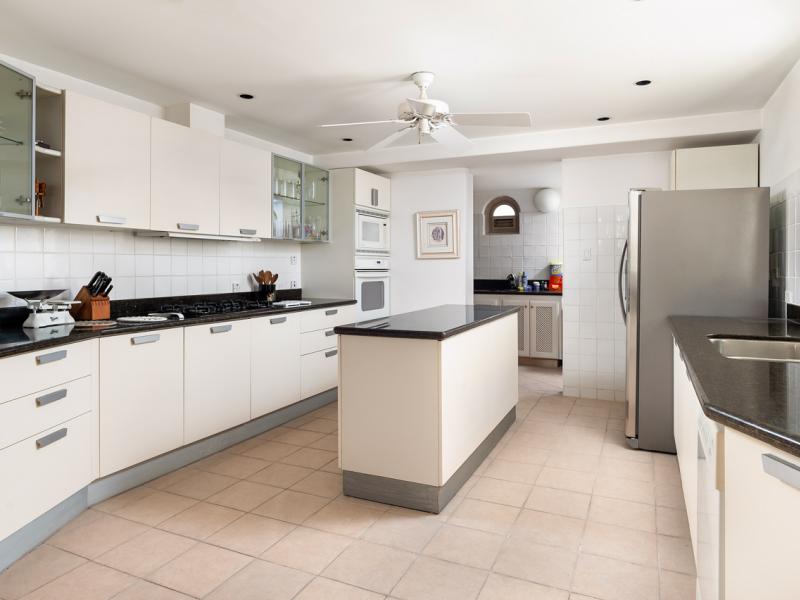 The Beach Hut -Beachfront , Beach Front , Prospect , St James , West Coast 