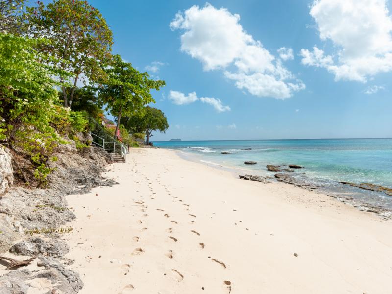The Beach Hut -Beachfront , Beach Front , Prospect , St James , West Coast 