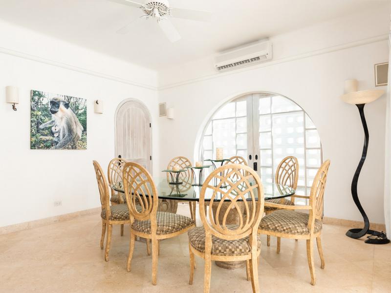 The Beach Hut -Beachfront , Beach Front , Prospect , St James , West Coast 