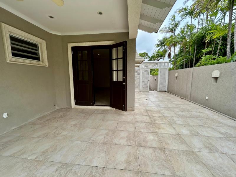 11 Highgate Gardens , South Coast , St Michael 