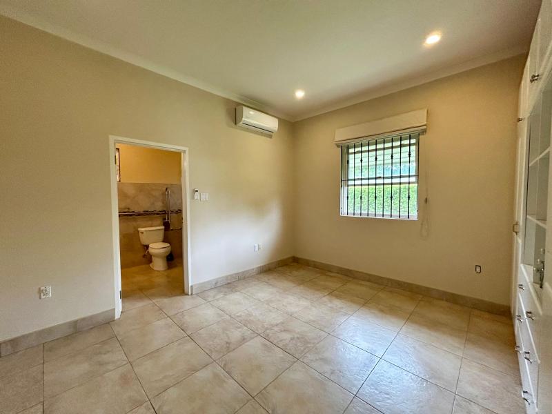 11 Highgate Gardens , South Coast , St Michael 