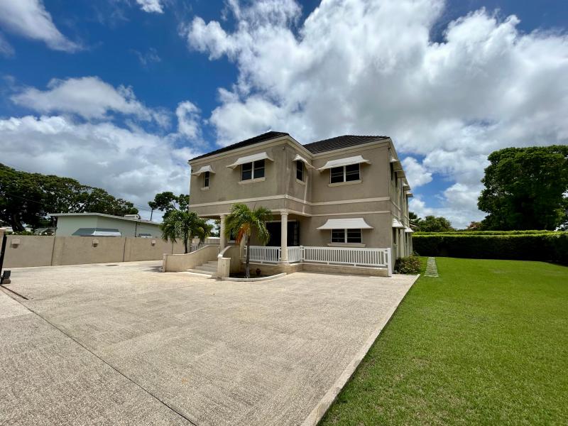11 Highgate Gardens , South Coast , St Michael 