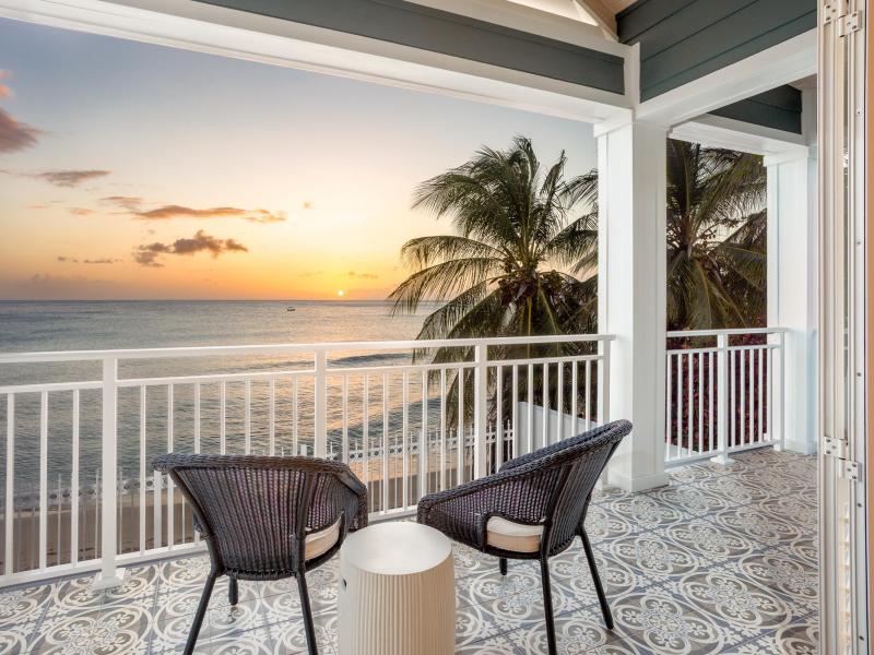 Sea Breeze Beach House , Beach Front , Fitts Village , St James , West Coast 
