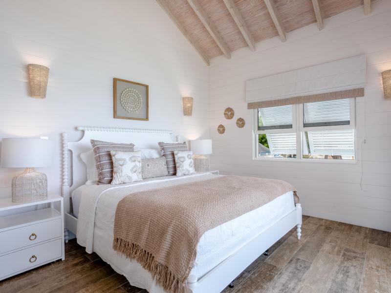 Sea Breeze Beach House , Beach Front , Fitts Village , St James , West Coast 