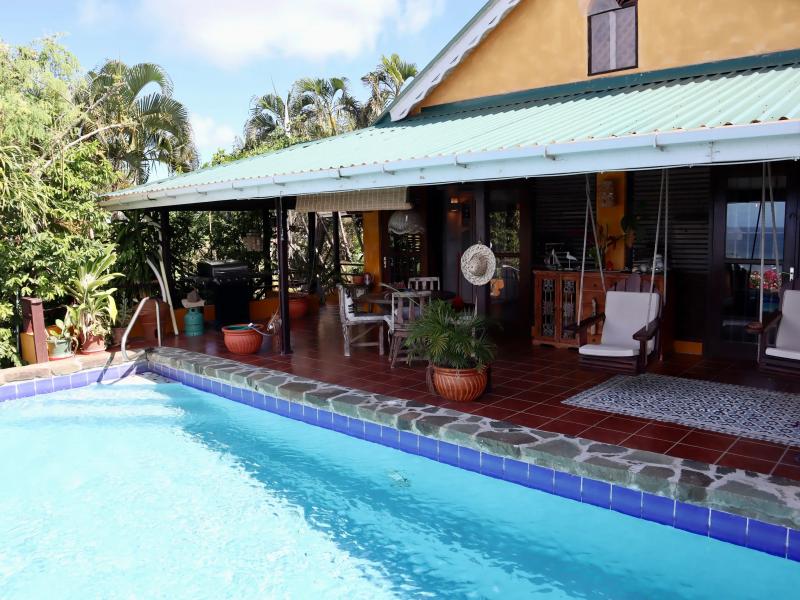 Sunrise Sunset Villa , Gros lset 