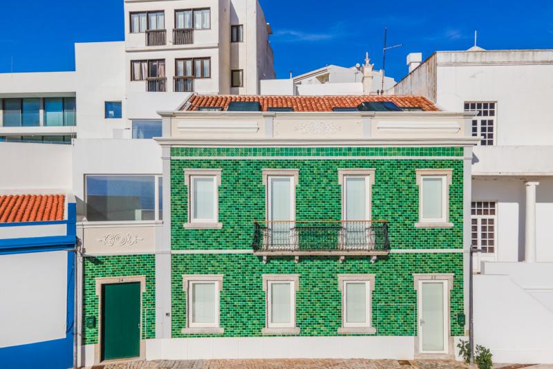 Historic Frontline Property with Rooftop Pool