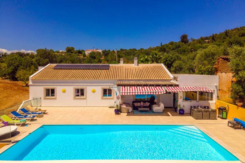 Single Story 4 Bedroom Villa with Large Plot near Paderne