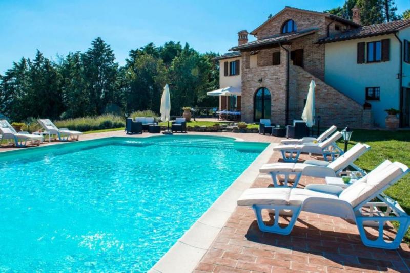 Exclusive 17th-century Umbrian villa