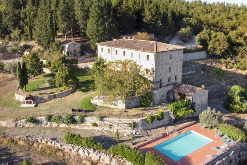 Borgo La Rocca – Historic Tuscan Hamlet with Vineyard, Pool and Private Chapel
