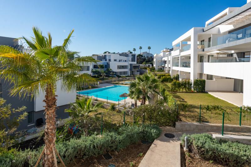 Beautiful 2-Bedroom Apartment for Sale on the New Golden Mile