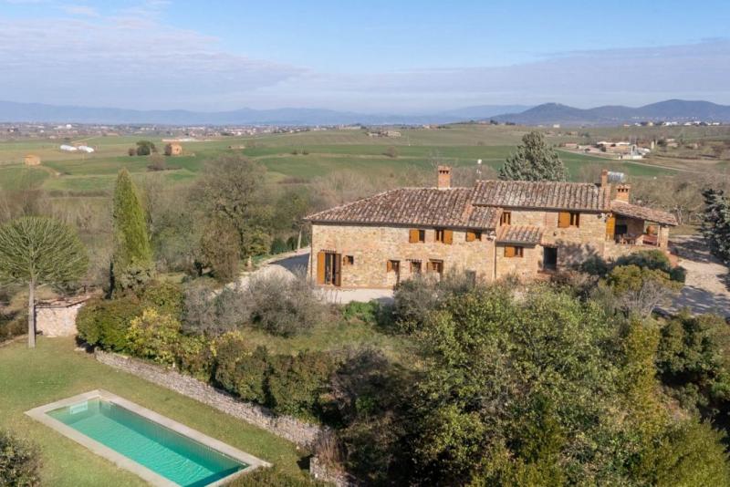 Country House/Farmhouse for sale for sale in Perugia - Paciano