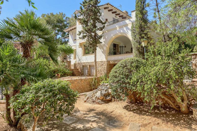 Villa for sale in Bendinat -