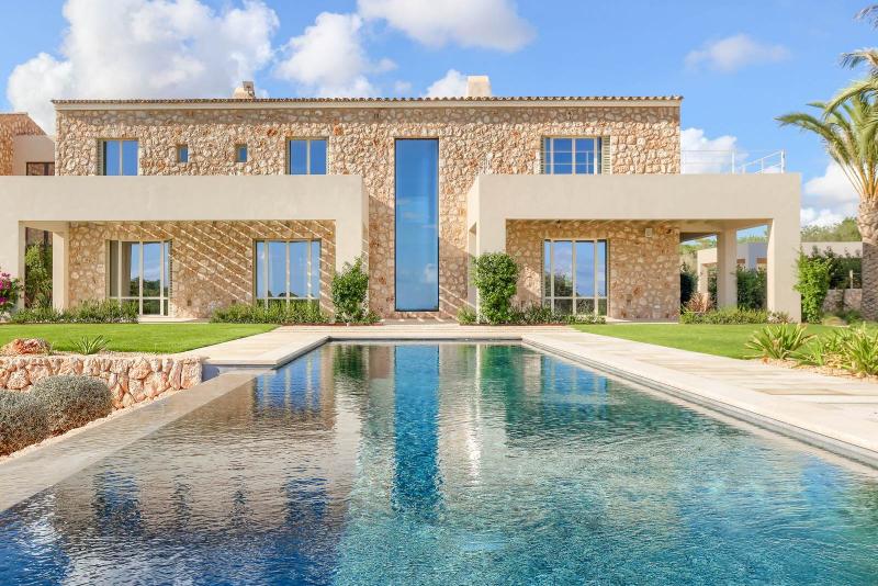 Country house for sale in Santanyí 
