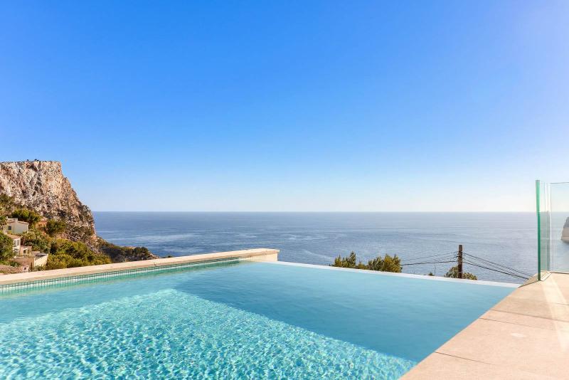 Spectacular Contemporary Villa for Sale in Cala Llamp