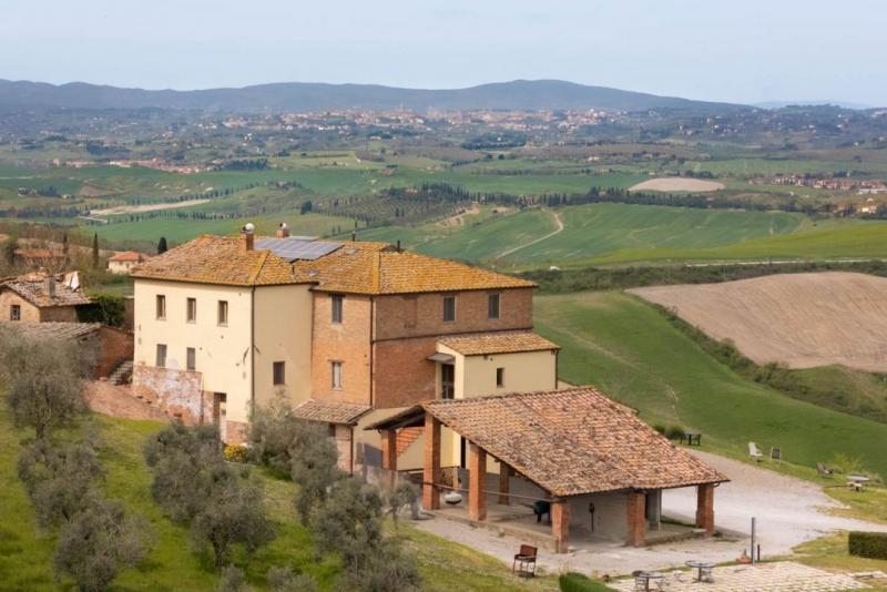 Sustainable Country Estate for Sale in Siena with Agriturismo, 65 Hectares & Panoramic Crete Senesi Views