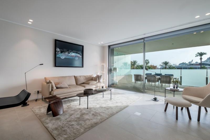 Contemporary 3 Bedroom Apartment in Palma