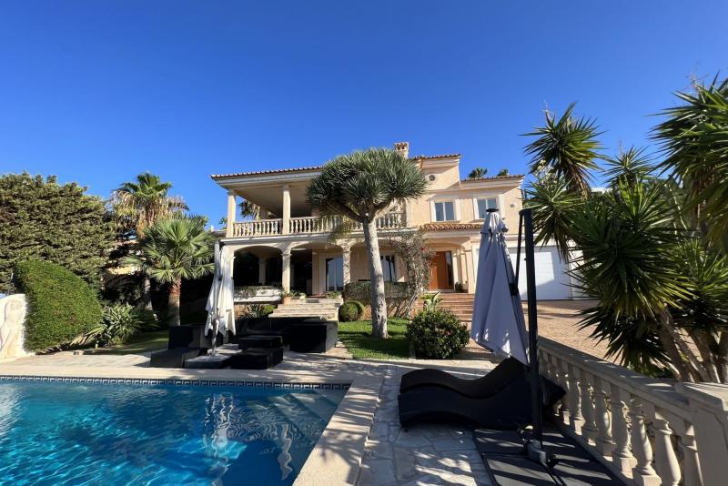 Villa for sale in Mallorca - Santa Ponsa