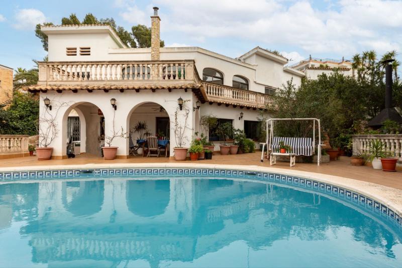 Charming 1950's Villa for sale in Portals Nous - Mallorca