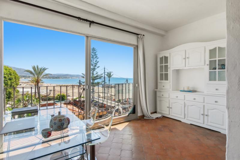 1 Bedroom Apartment for sale in Marbella - Puerto Banus 