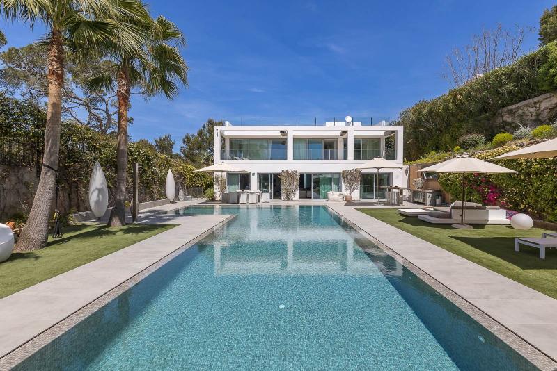 Luxury Villa for Sale in Puig de Can Vinyets, Ibiza