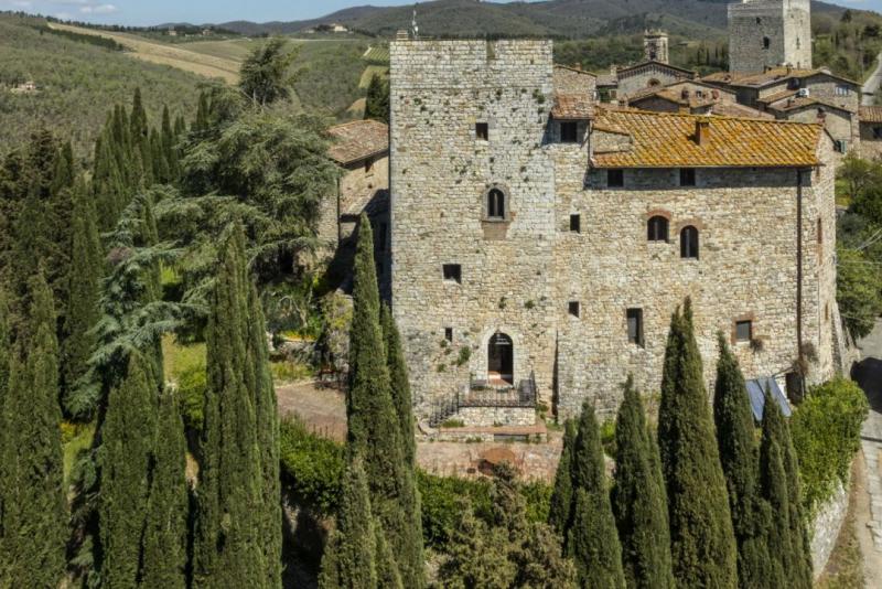 Castle for sale for sale in Siena - Gaiole In Chianti
