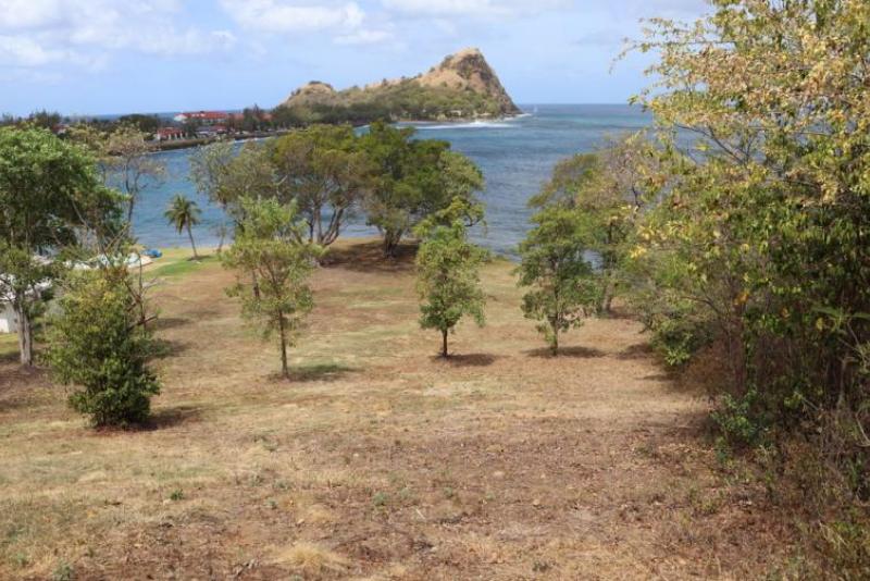 Becune Point Cliffside Estate